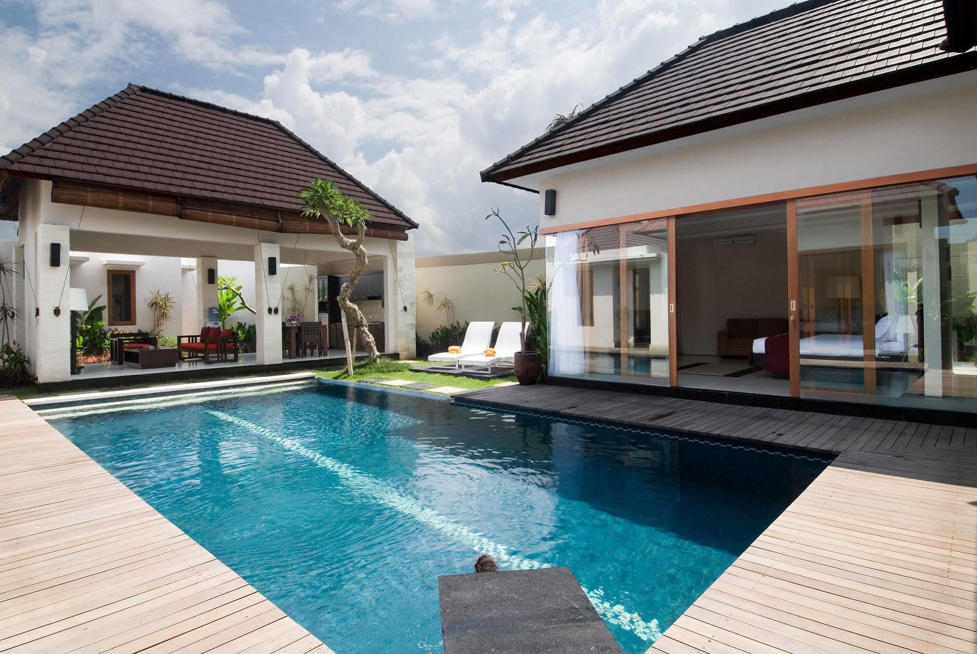 Bali Swiss Villa Seminyak Exterior foto